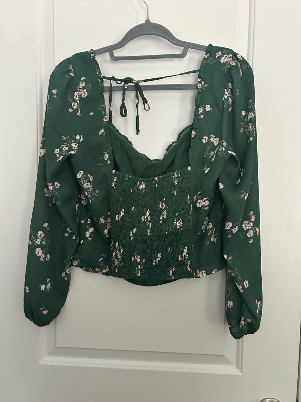 Abercrombie Green Floral Sweetheart Neckline Long Sleeve Blouse - Picture 5 of 5